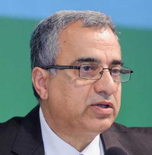 وائل السواح